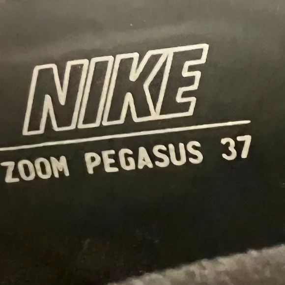 Nike Air Zoom Pegasus 37 Performance Fitness Running Shoes, Size 8.5 - Picture 11 of 13